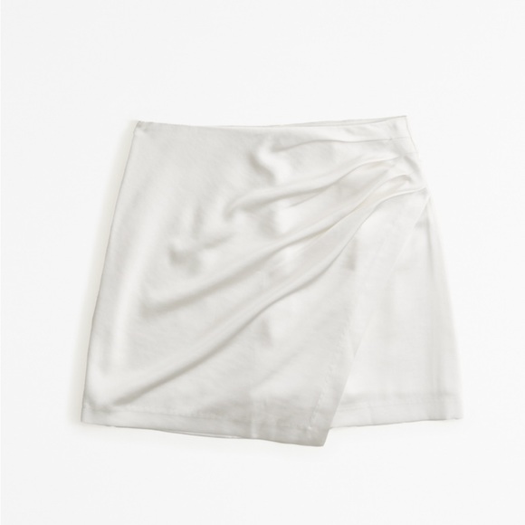 Satin draped mini skort - Picture 2 of 8